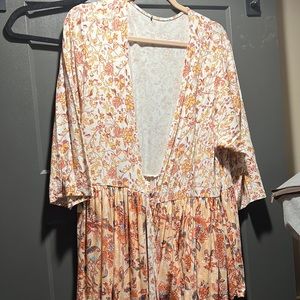 Like New Torrid Babydoll Kimono, tie front, Size 2